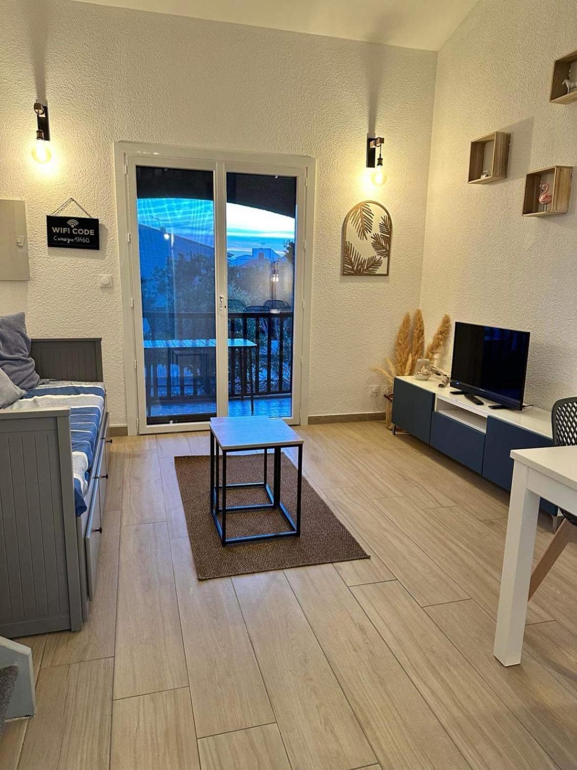 Appartement Duplex 4Pers Climatise - Locations Vld Camargue Saintes-Maries-de-la-Mer Eksteriør billede